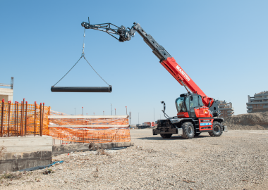 Rotatif Manitou élinguage dans le 13